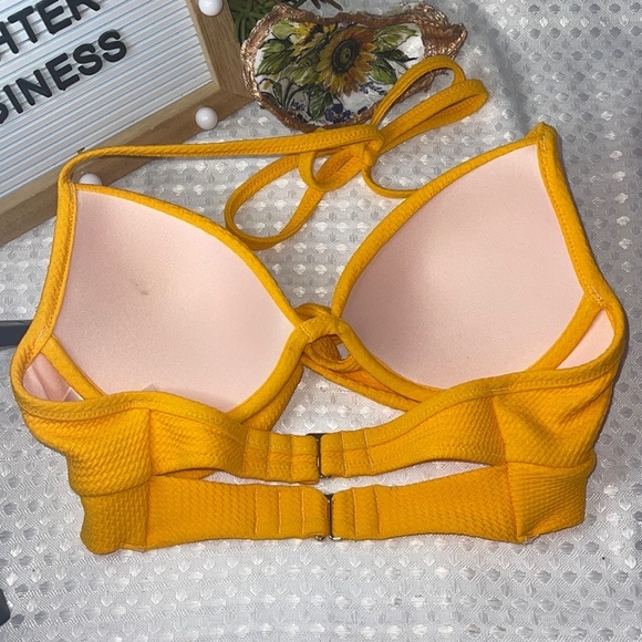 Shade & Shore-Shore Padded Sexy Yellow Textured Twist Front Bikini Top 34B. - Picture 2 of 4